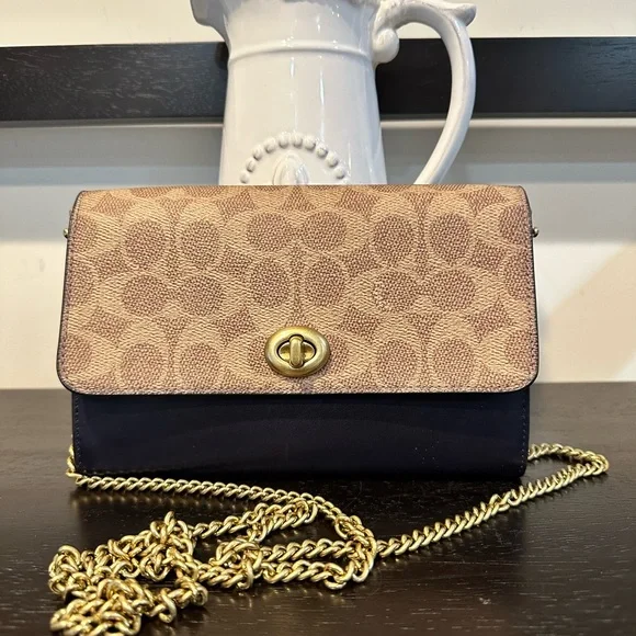 Coach Signature Colorblock Marlow Chain Crossbody - Picture 7 of 11